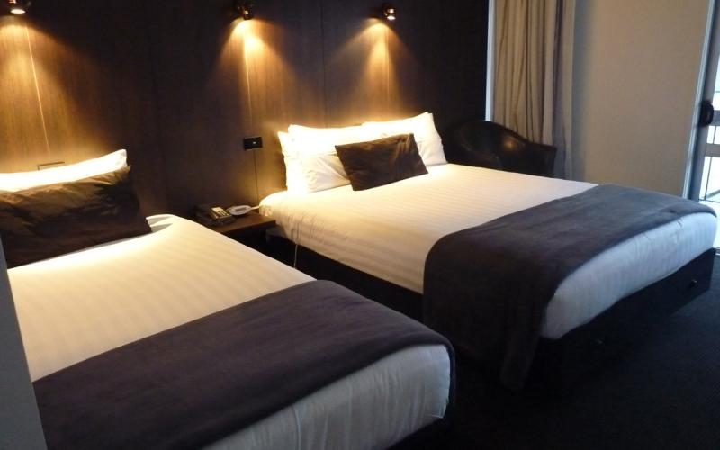 Studio - Twin (Queen / Single)